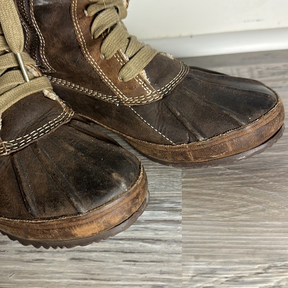 Sorel knee high all weather boots. Leather - Picture 2 of 5